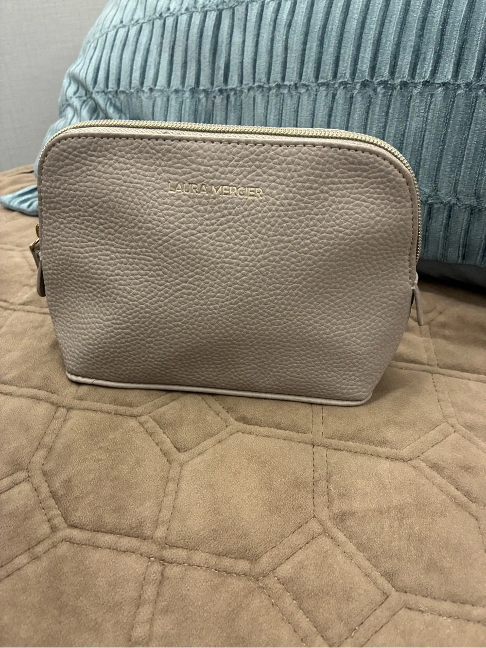 laura mercier Pebbled Leather Cosmetic Pouch in Taupe